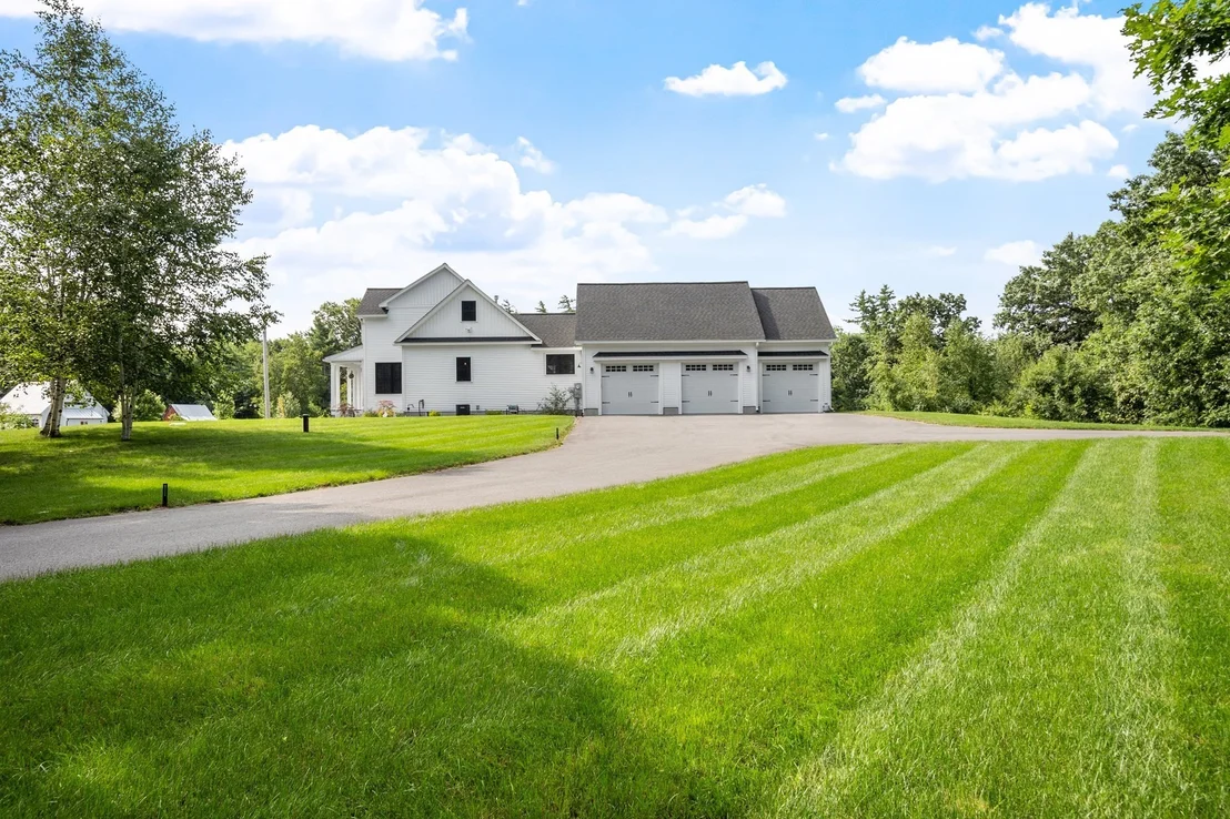 Photo of 637 Mason Rd