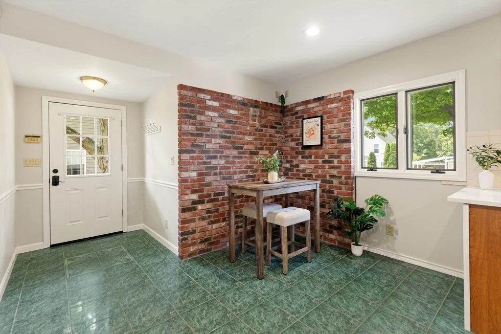 Photo of 10 Robinson Street