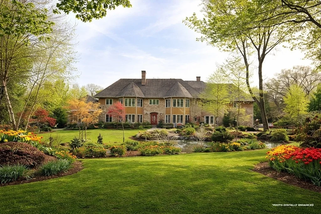 Photo of 16 Solomon Pierce Rd