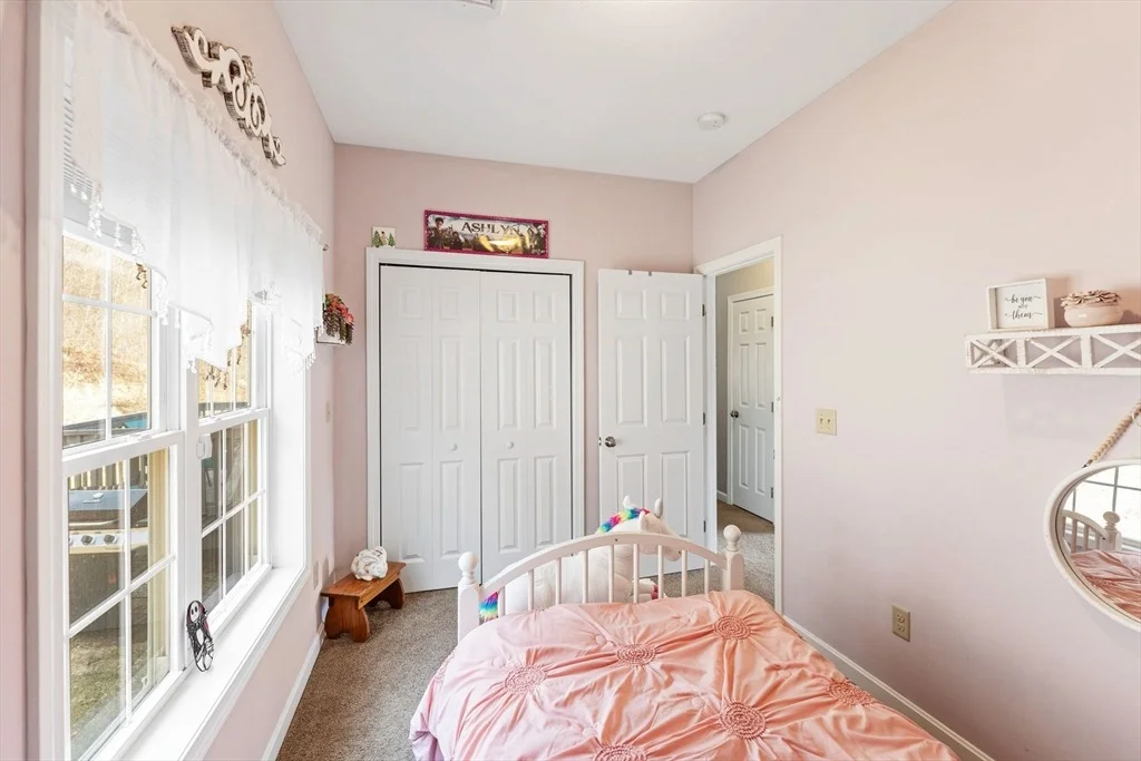 Photo of 99 Cournoyer Blvd