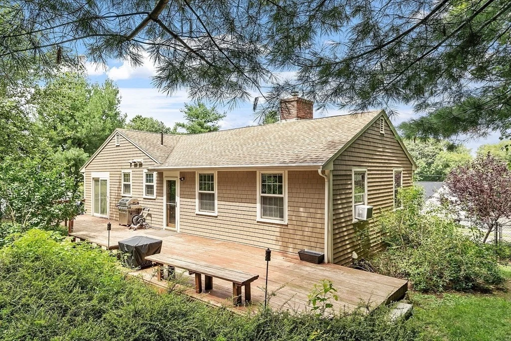 Photo of 64 Carolyn Cir