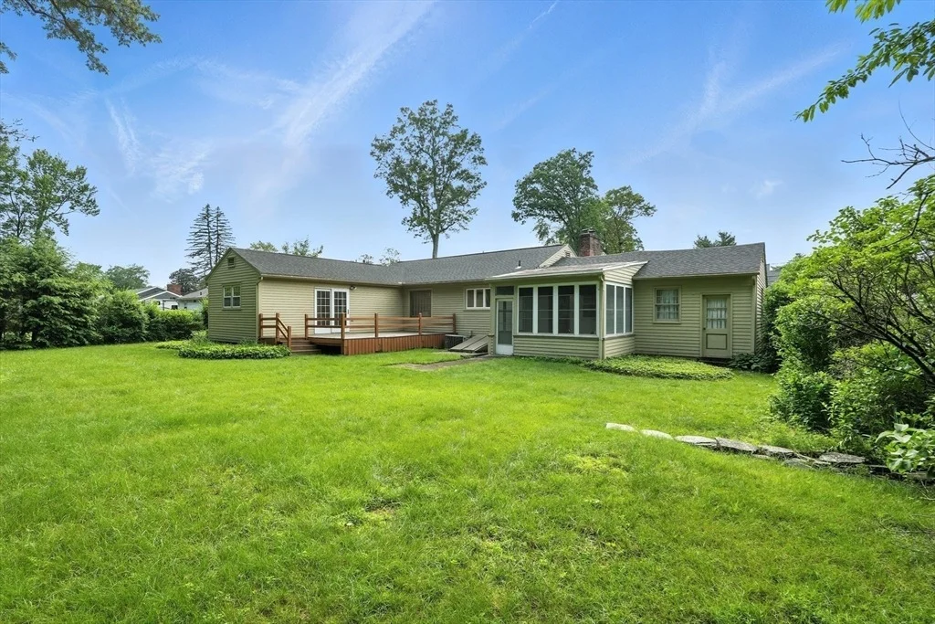 Photo of 30 Western Cir