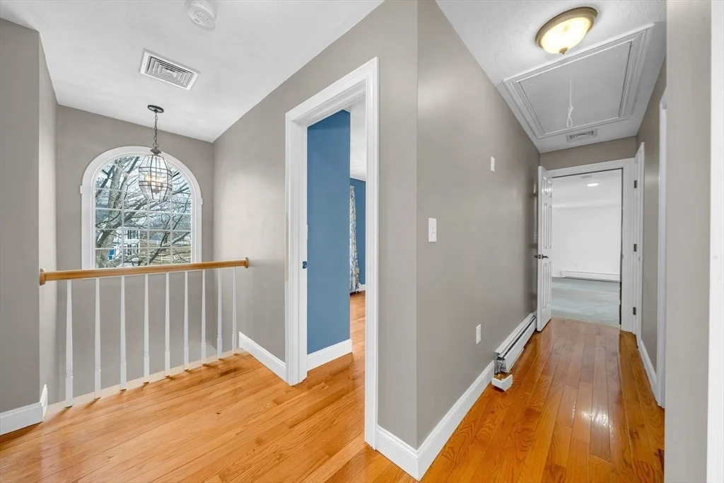 Photo of 8 Jacqueline Dr