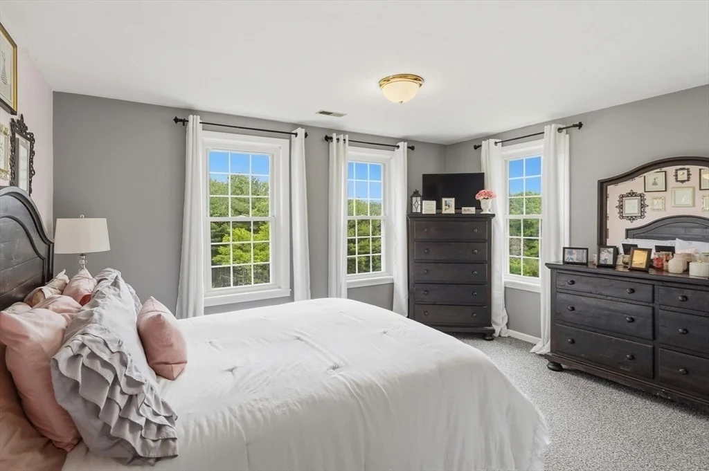 Photo of 23 Brooks Xing