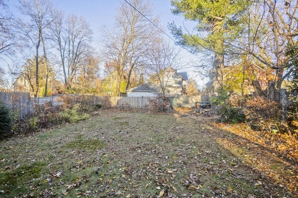 Photo of 115 Thompson St