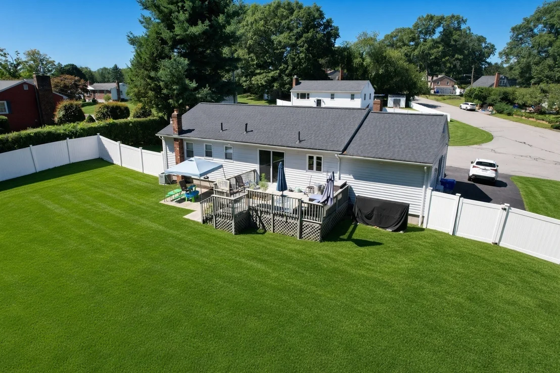 Photo of 50 Ellen Rd