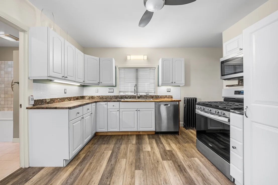 Photo of 294 Eastern Ave