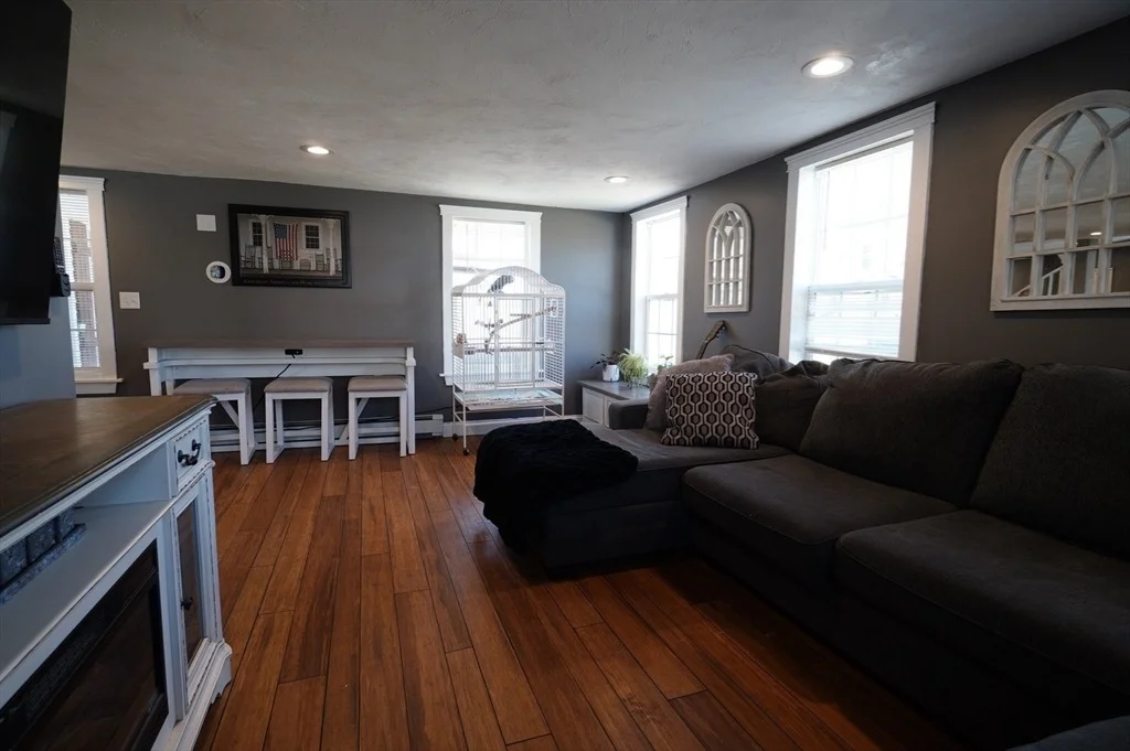Photo of 25 Cook St