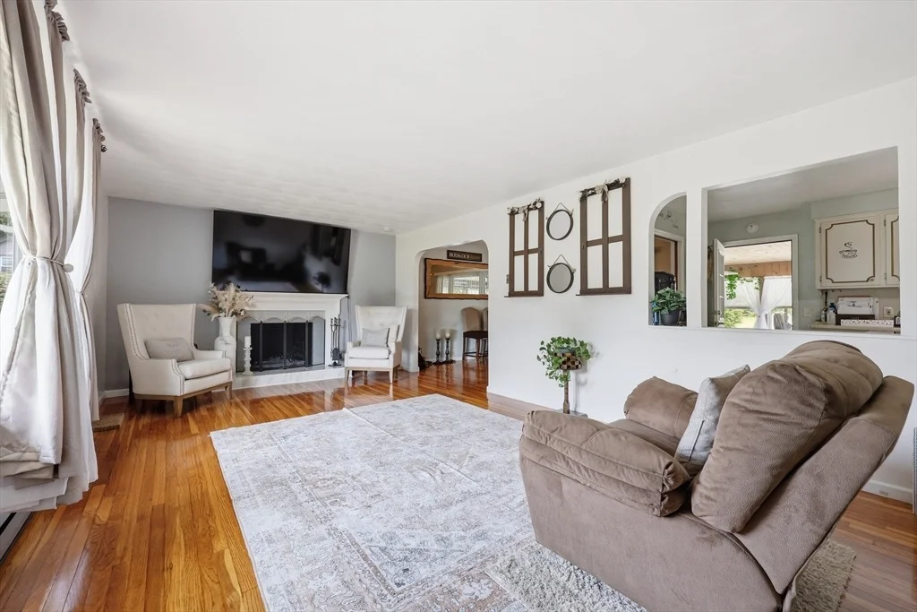 Photo of 976 Tinkham Rd