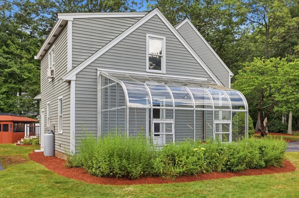 Photo of 69 White Pond Rd