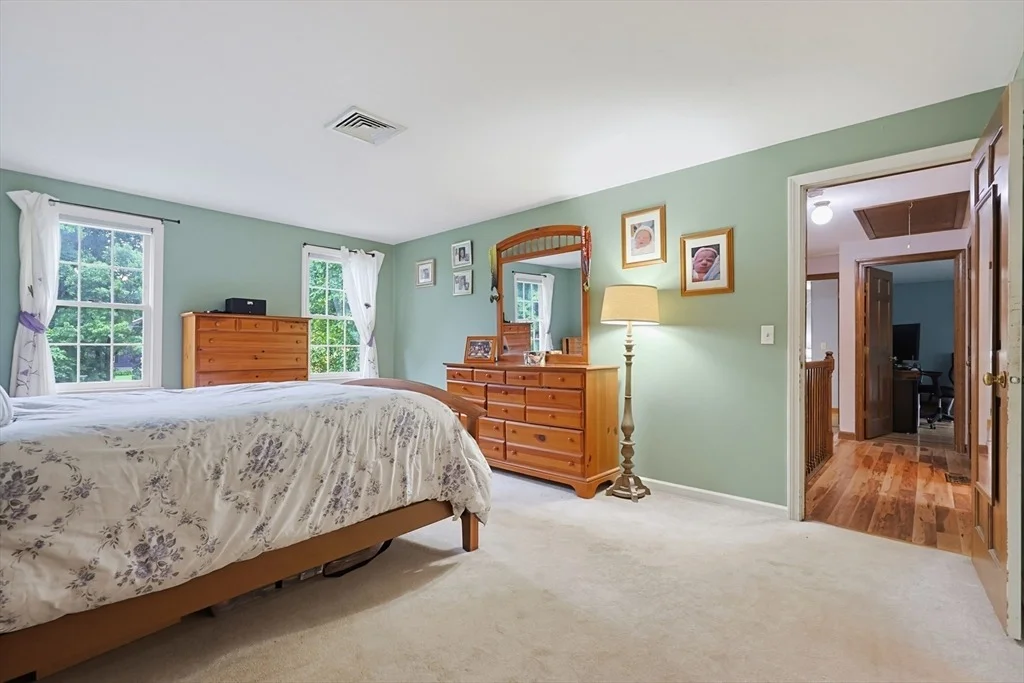 Photo of 60 Forest View Dr