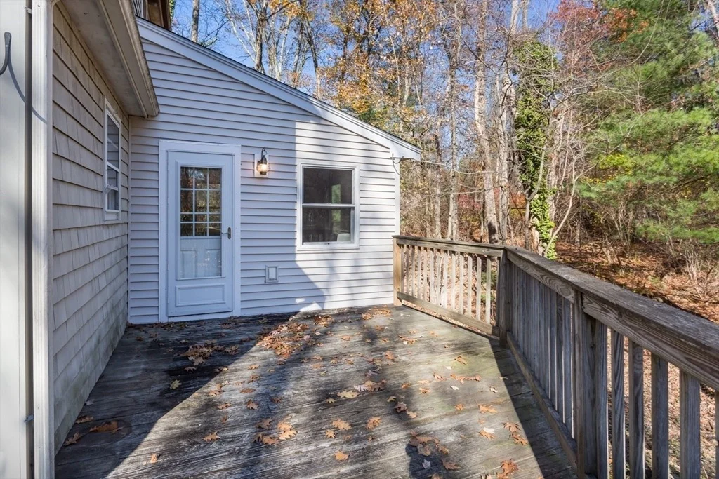 Photo of 955 Summer Street