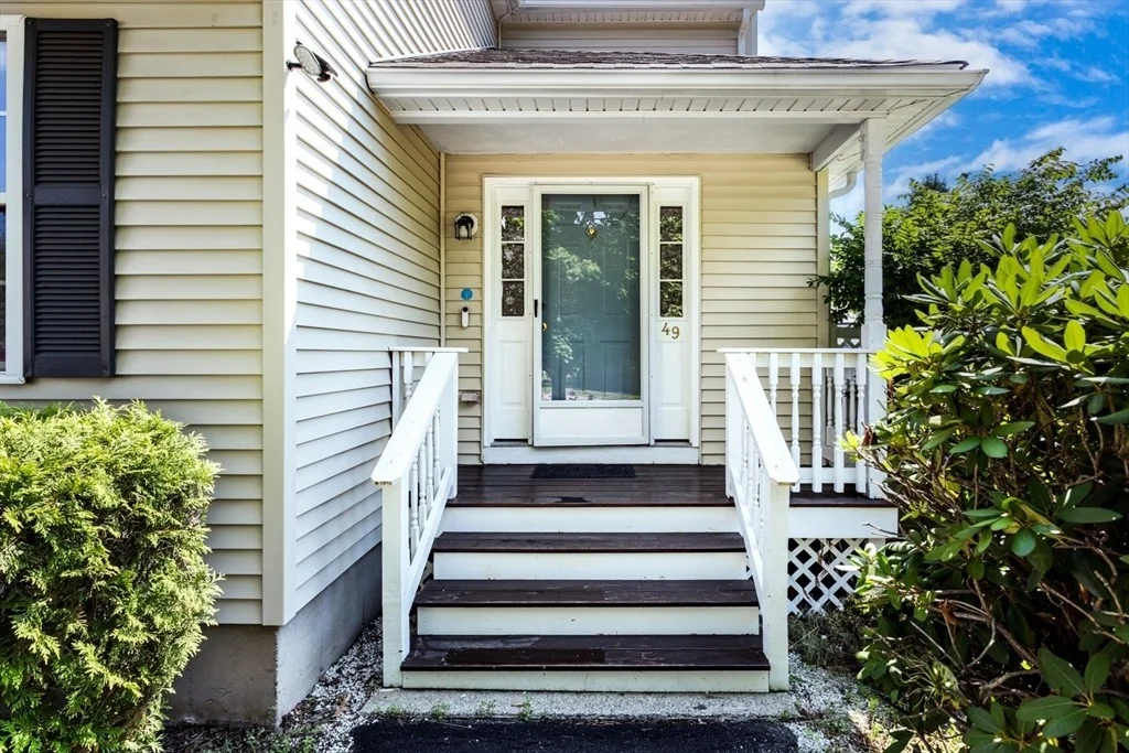 Photo of 49 Palomino Dr