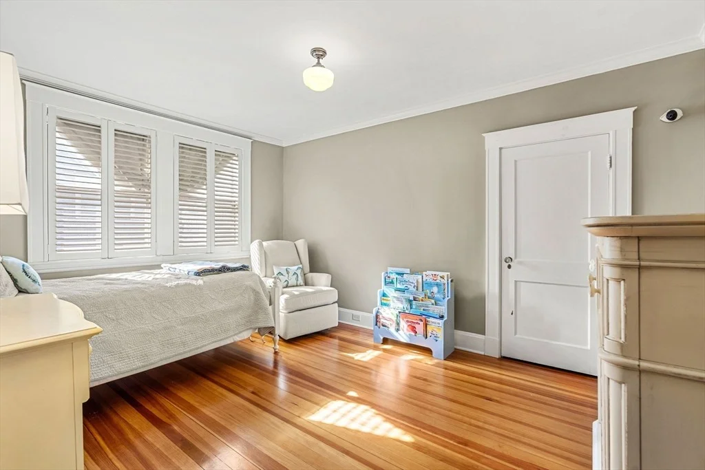 Photo of 16 Hemenway Road