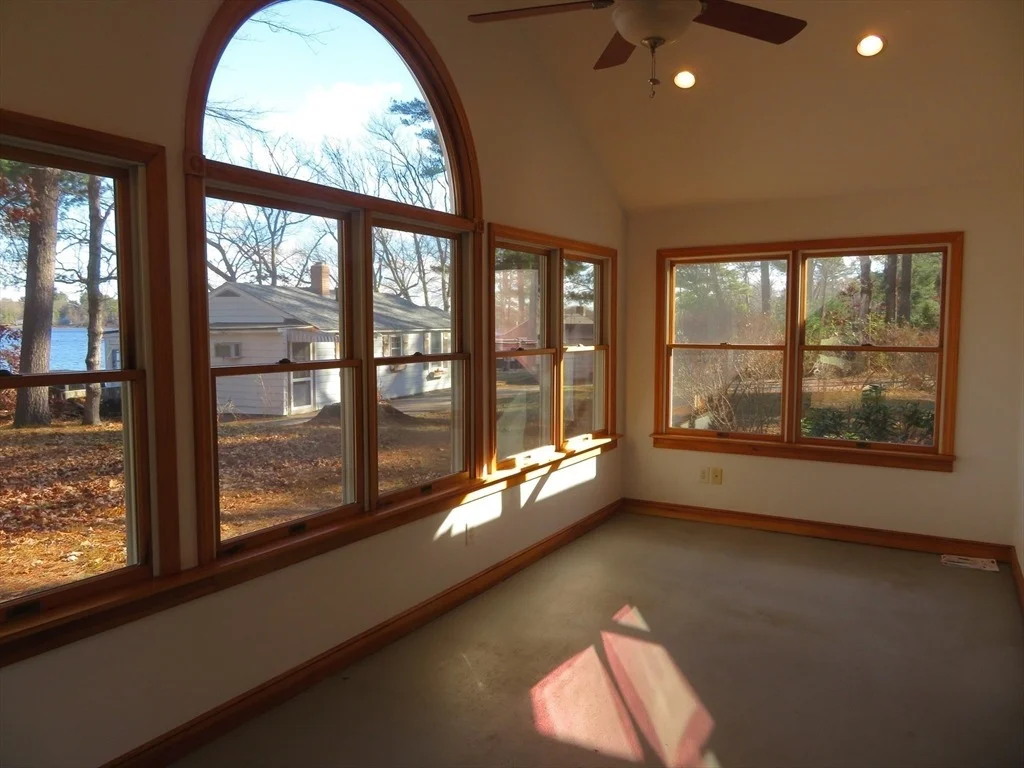 Photo of 103 King Philip Rd