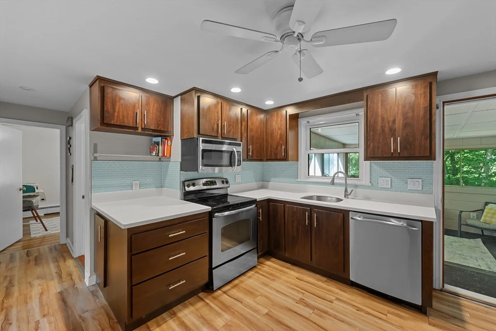 Photo of 28 Greybert Ln