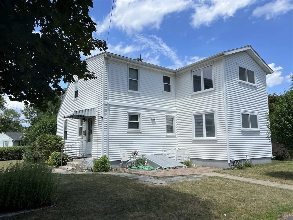 Photo of 1715 Carew Street
