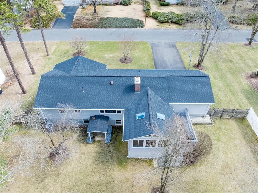 Photo of 242 Kenmore Dr