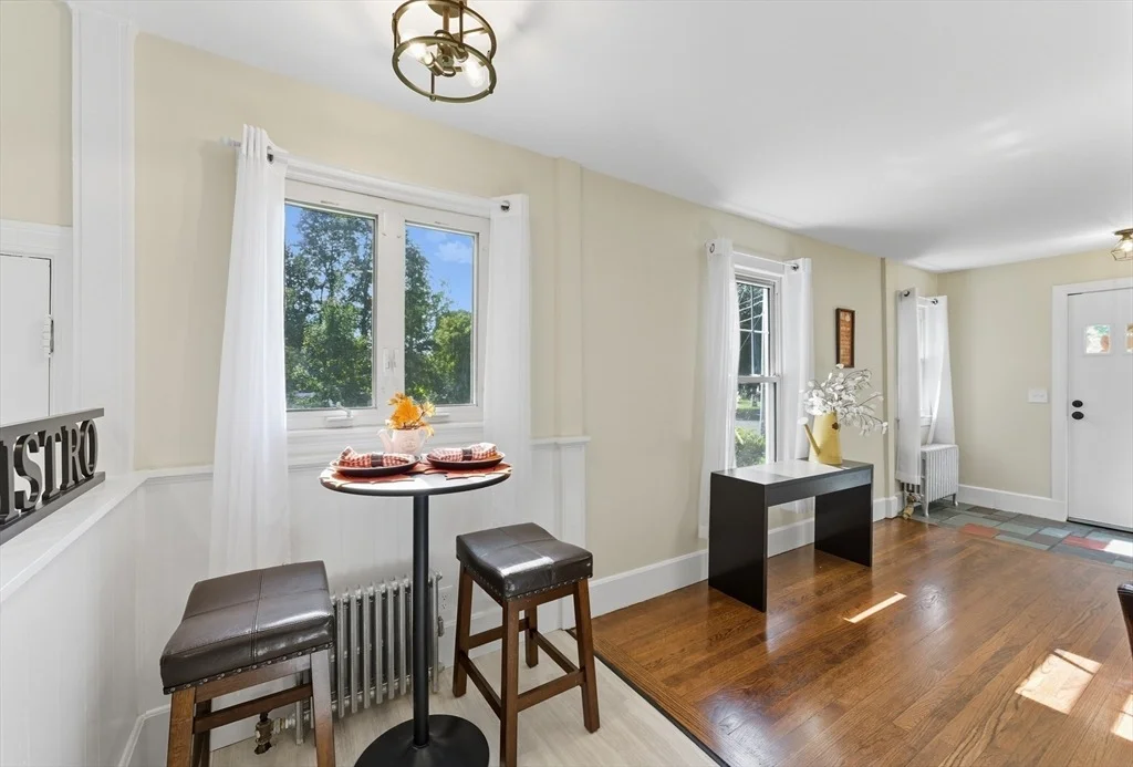 Photo of 636 Amostown Road