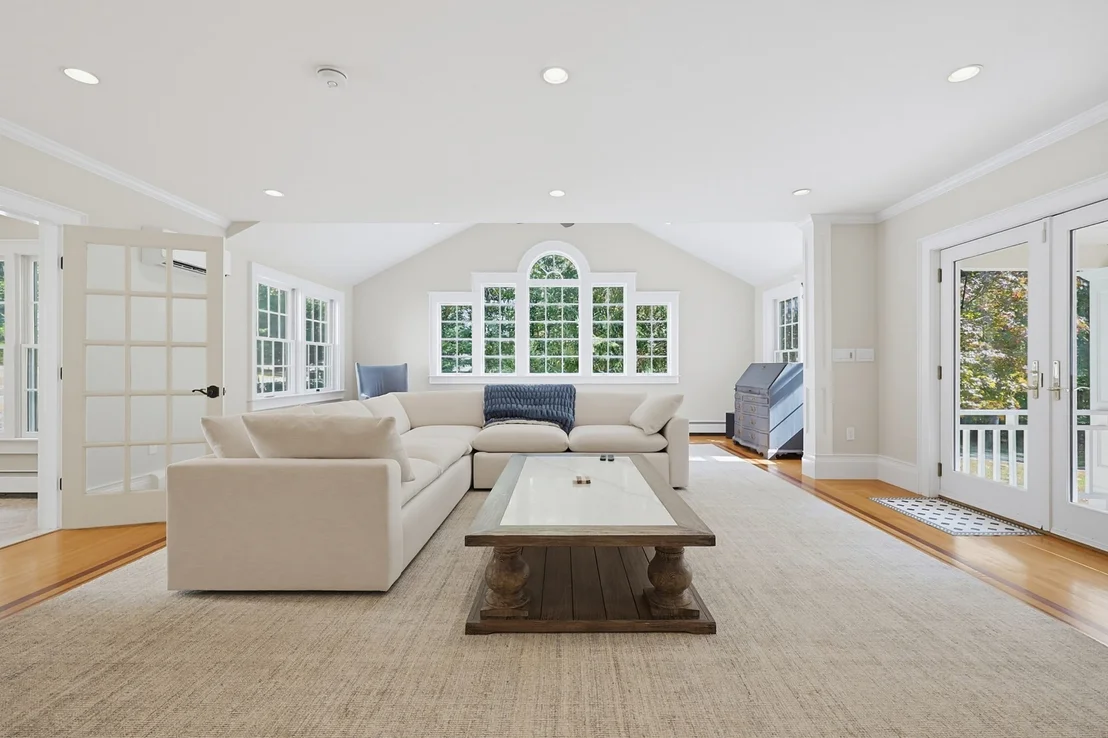 Photo of 457 Hanlon Rd