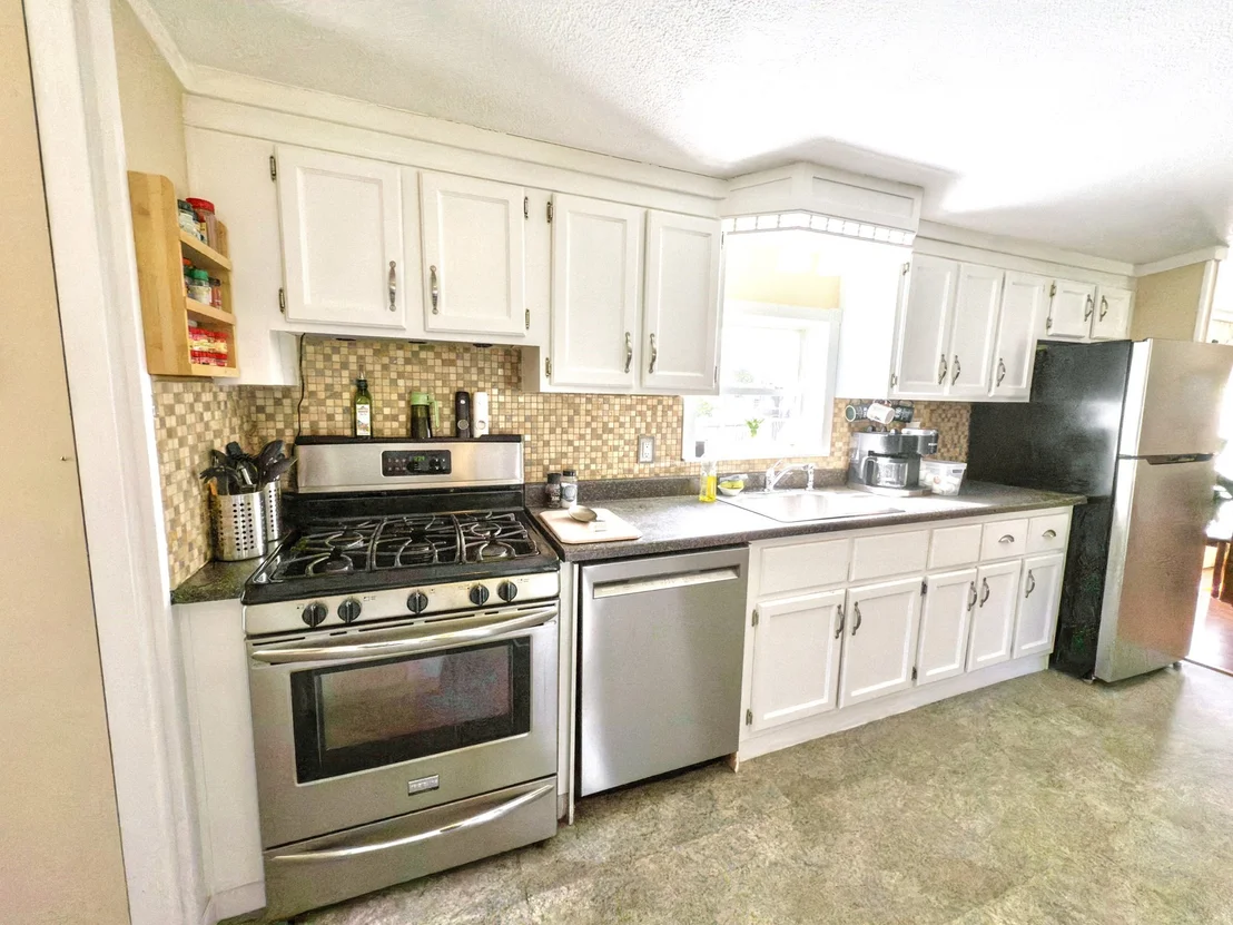 Photo of 8 Cammett Dr