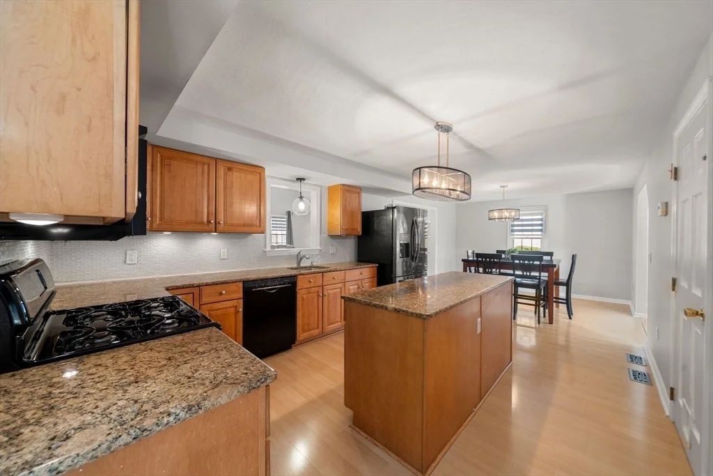 Photo of 35 Nelson Dr