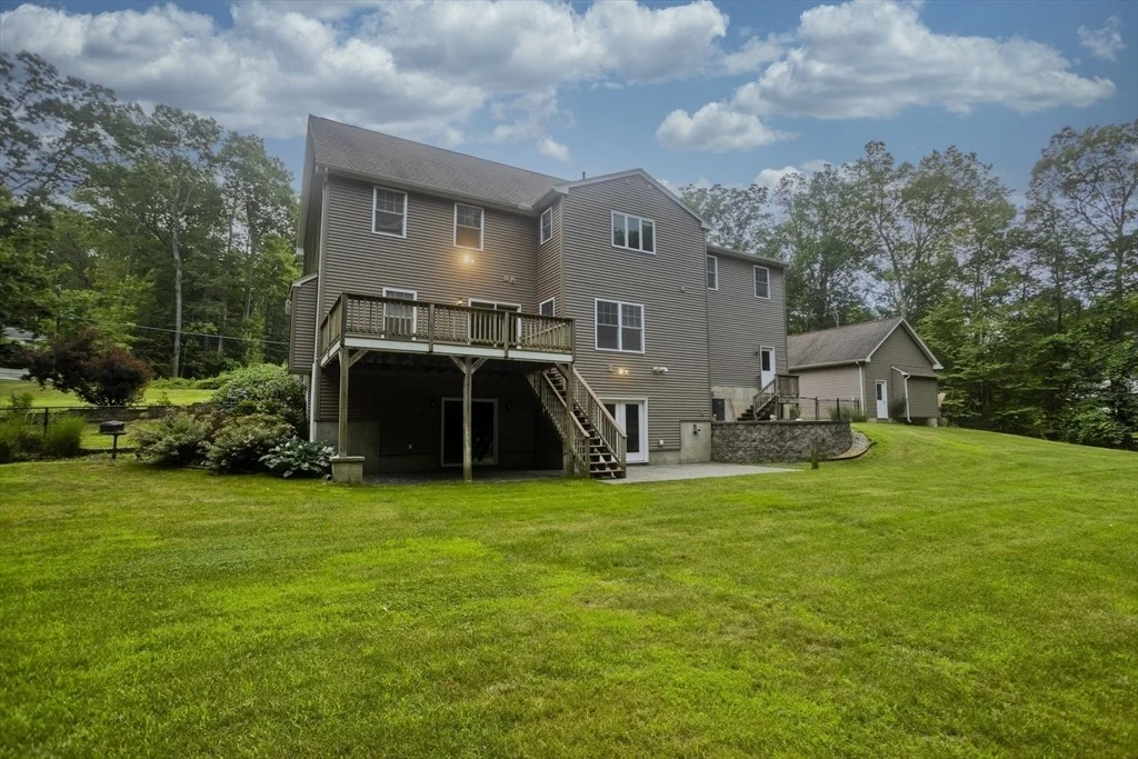 Photo of 25 Davis Rd