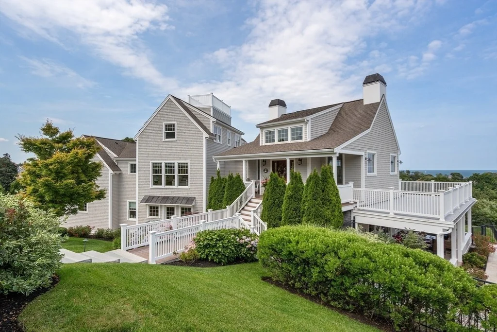 Photo of 18 Holly Hill Circle