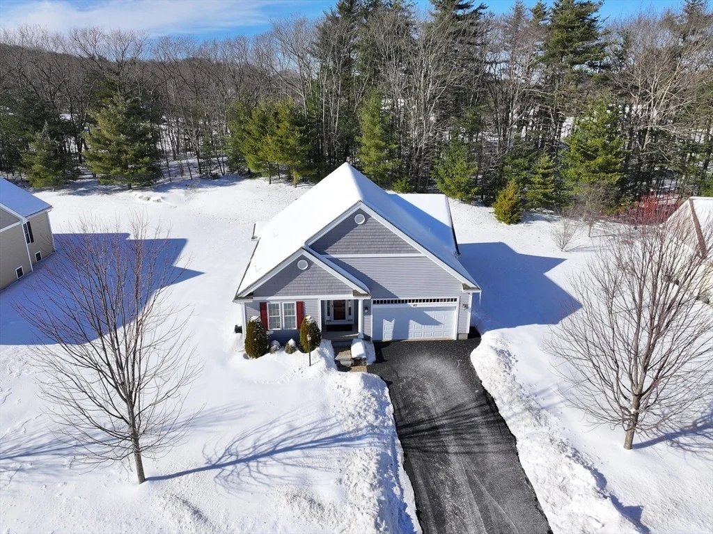 Photo of 43 Old Mill Cir