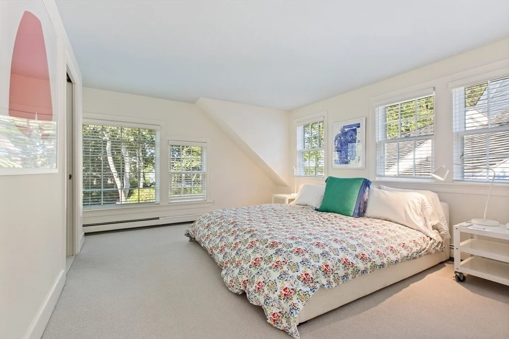 Photo of 49 North Bay Rd