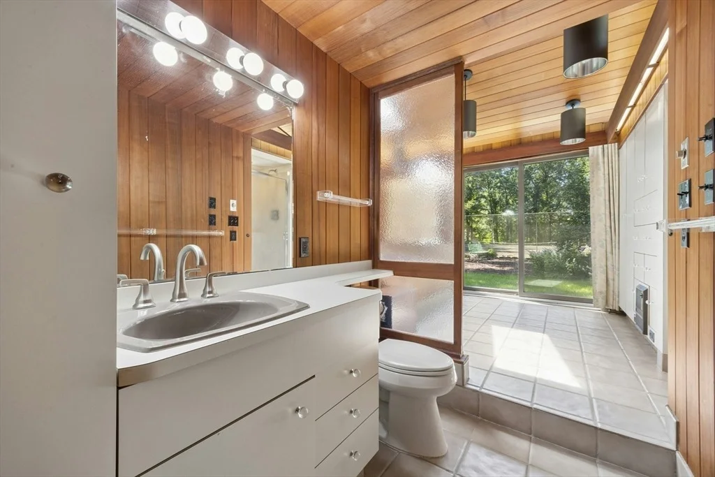 Photo of 19 Hickory Drive