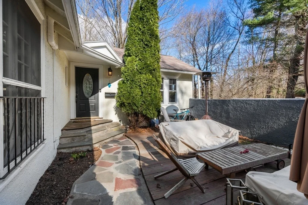 Photo of 12 Wareland Rd