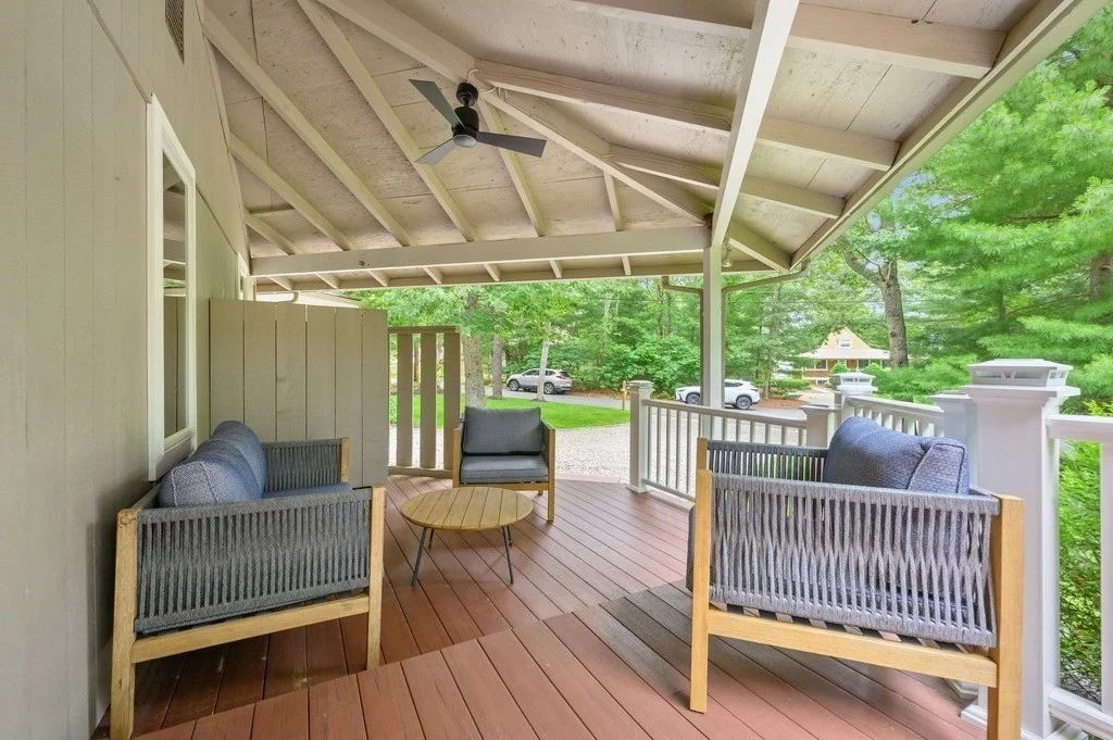Photo of 11 Halyard Cir