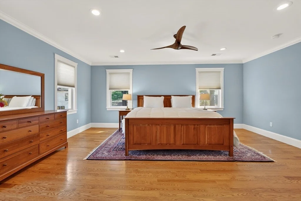 Photo of 176 Melrose Avenue