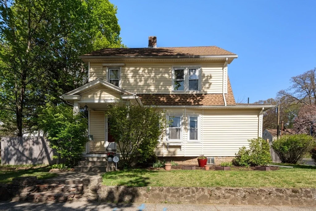 Photo of 217 Ellsworth Ave