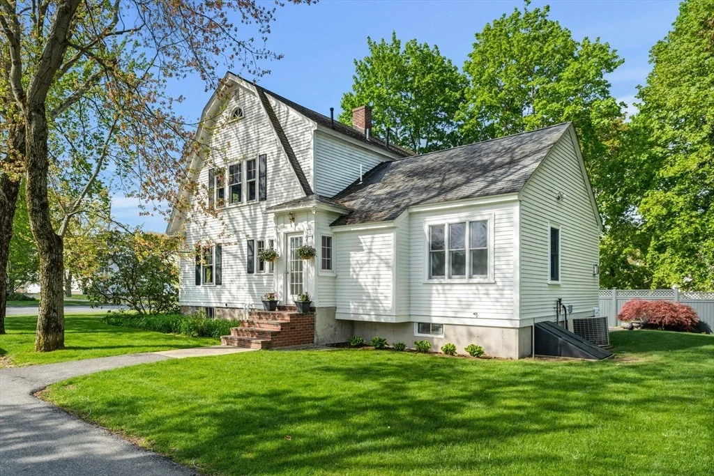 Photo of 402 Sutton St
