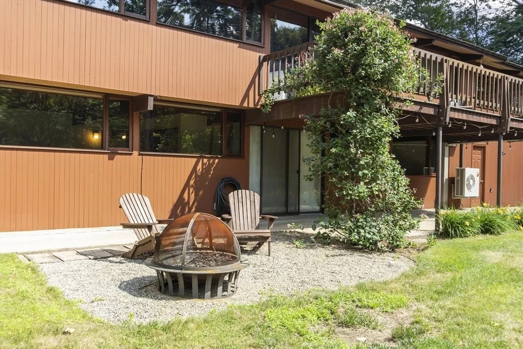 Photo of 64 Woodside Rd