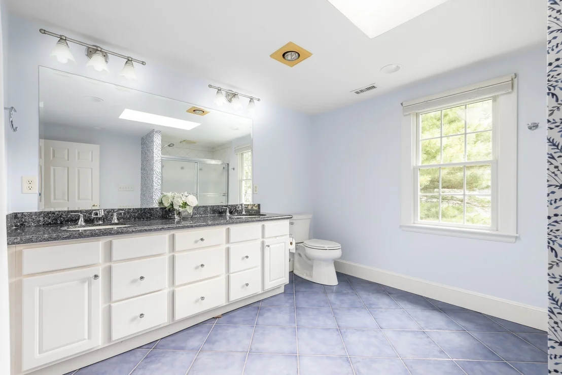 Photo of 57 Douglas Rd