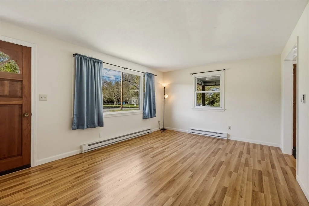 Photo of 282 Bay Rd