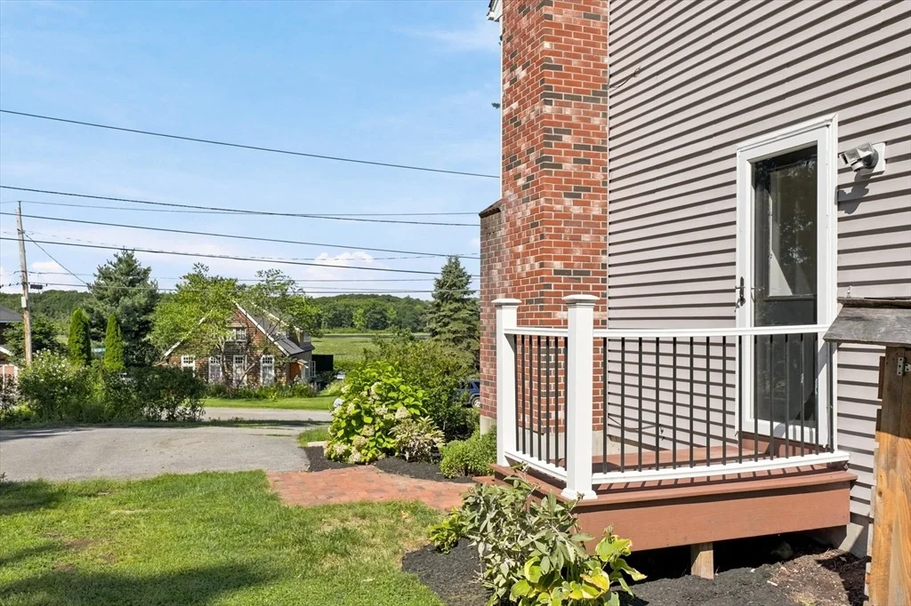 Photo of 250 White Pond Rd