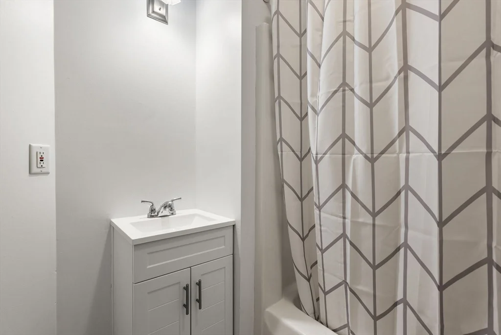 Photo of 44 Carillon Cir