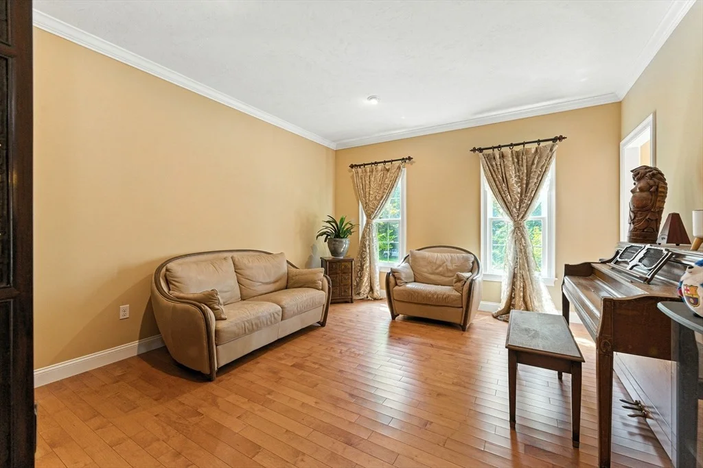 Photo of 1155 Burroughs Road