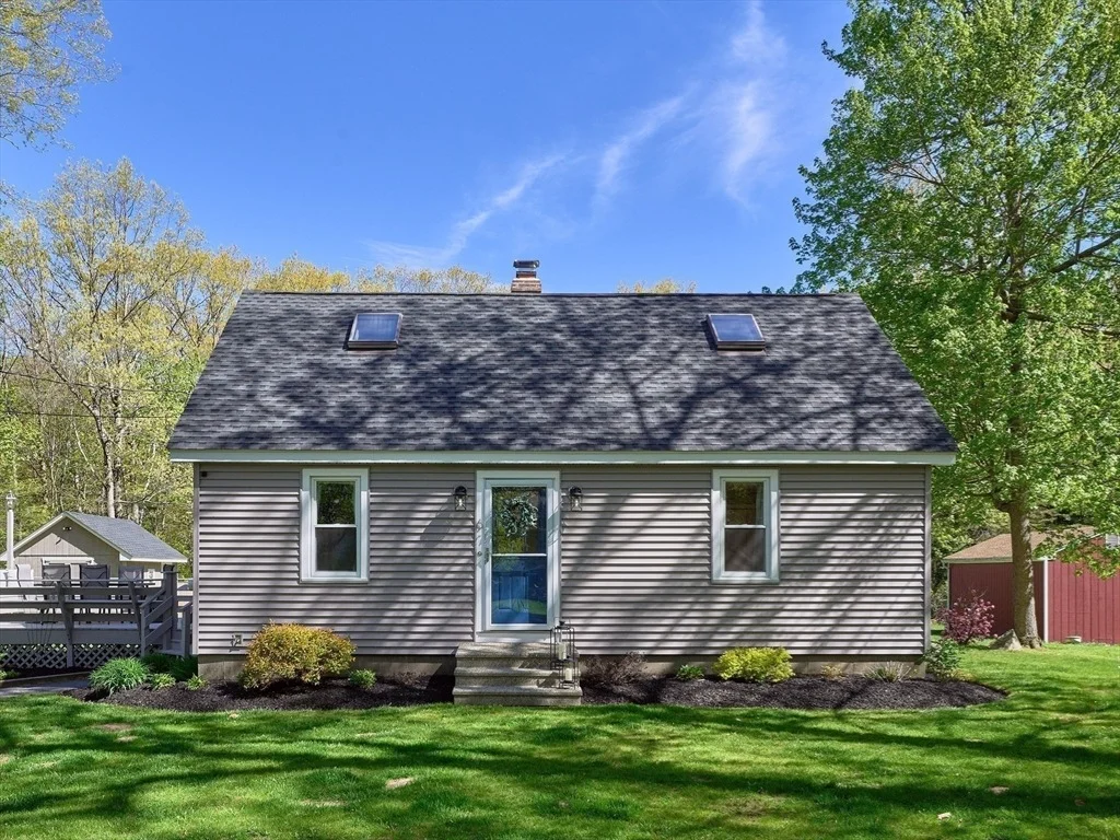 Photo of 6 Maple Lane