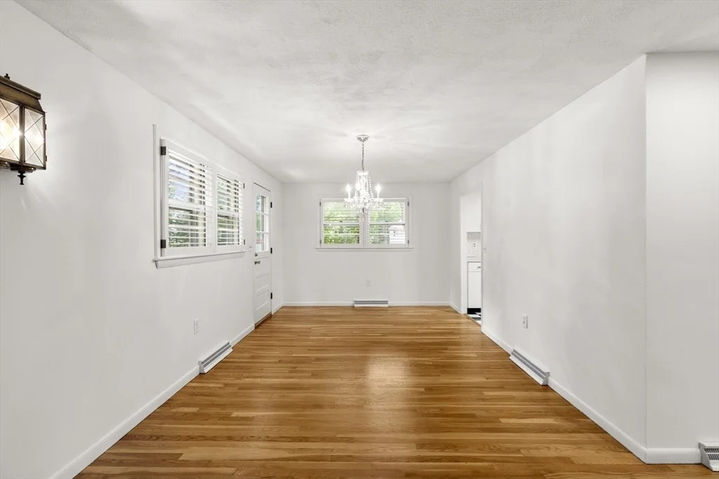 Photo of 14 Oxbow Rd