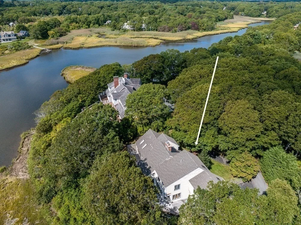 Photo of 498 Elliott Road