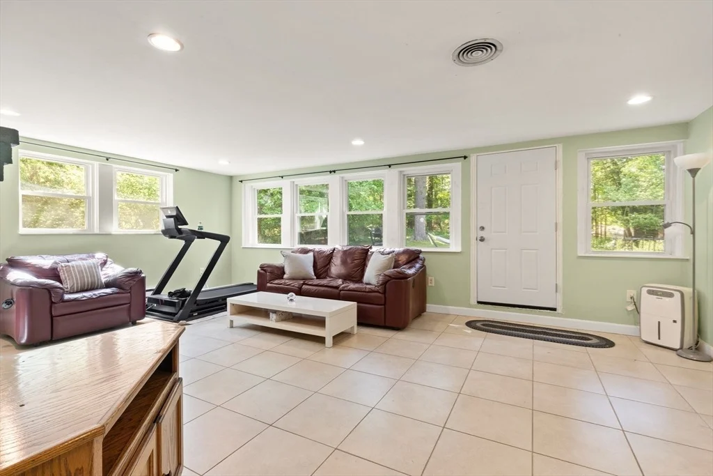 Photo of 7 Marie Ave