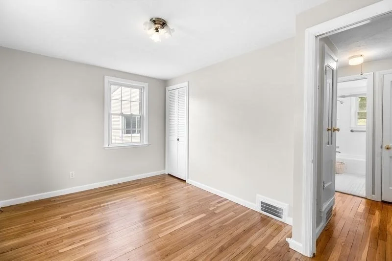 Photo of 273 River St