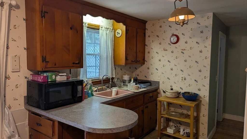 Photo of 241 Edgewater Drive