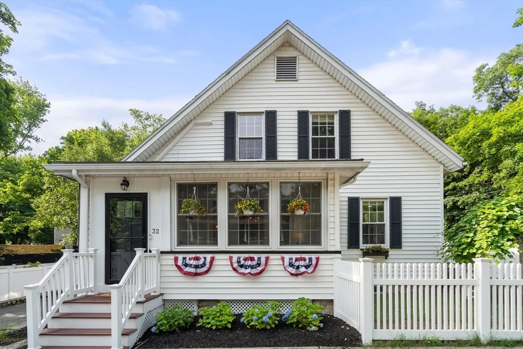 Photo of 32 Stocker Avenue