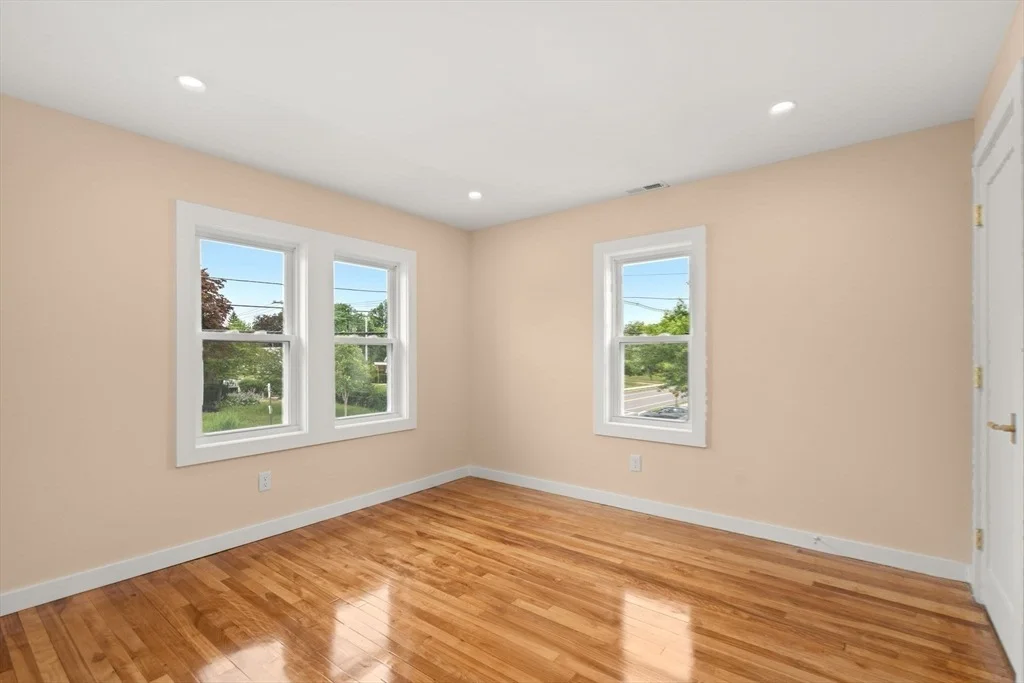 Photo of 331 Burncoat Street